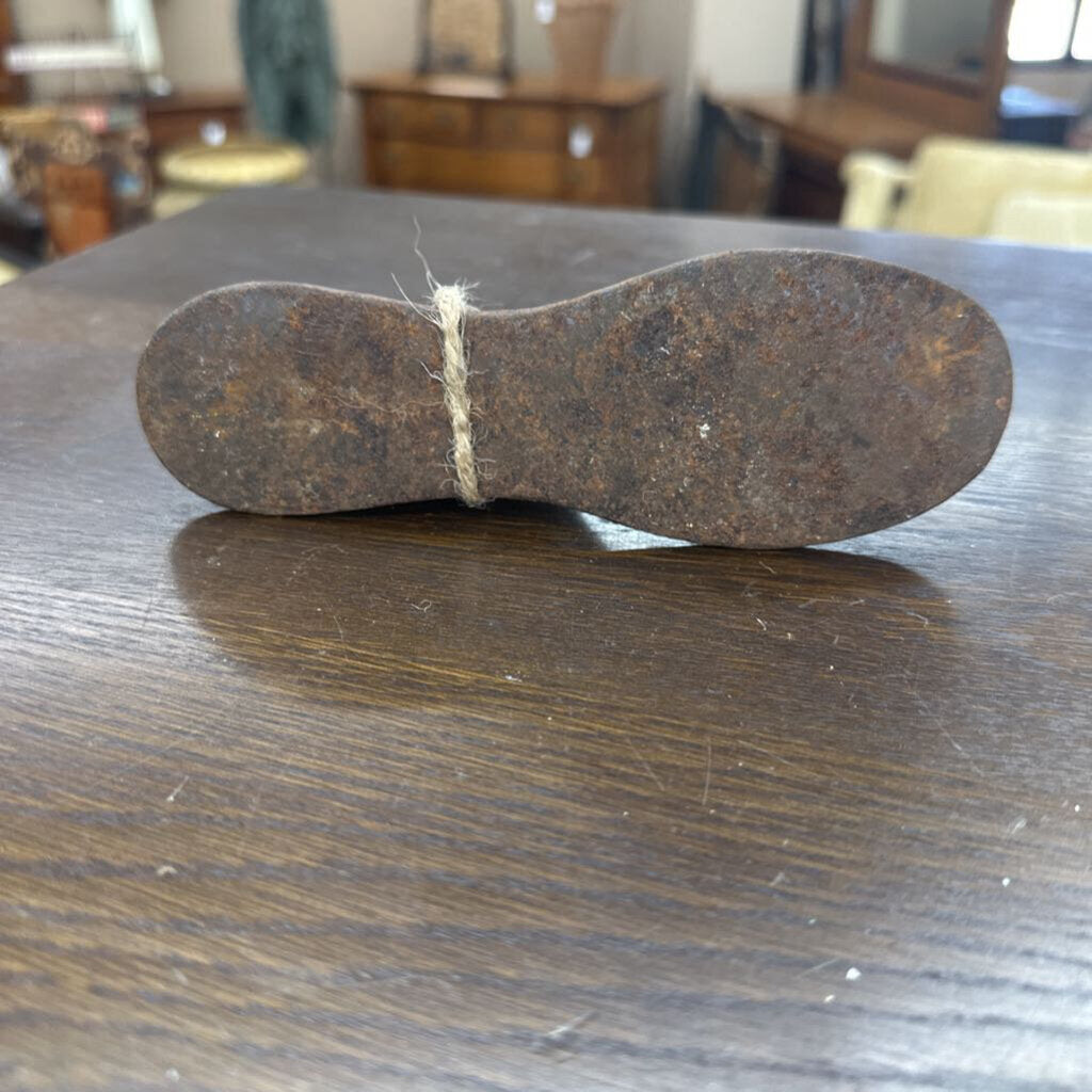 CAST IRON COBBLER'S SHOE LAST/MOLD