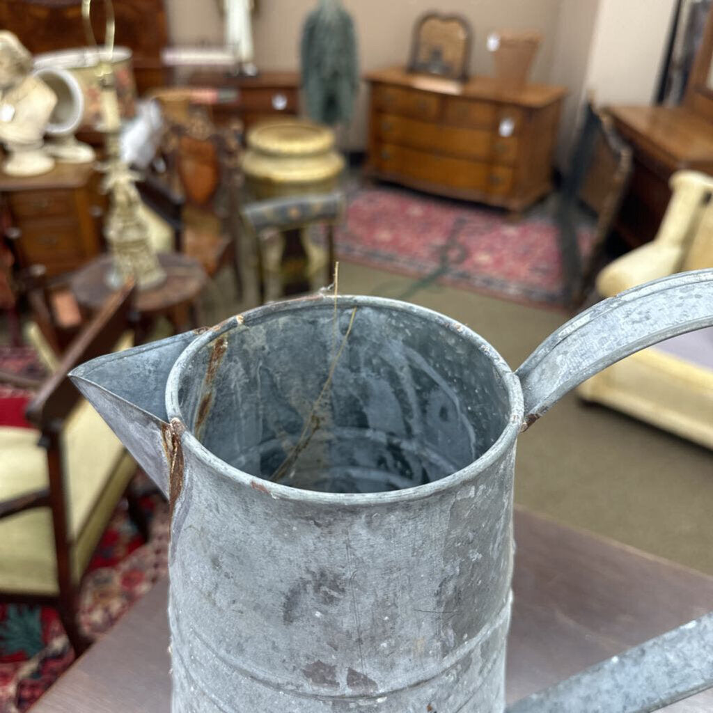 WATERING CAN