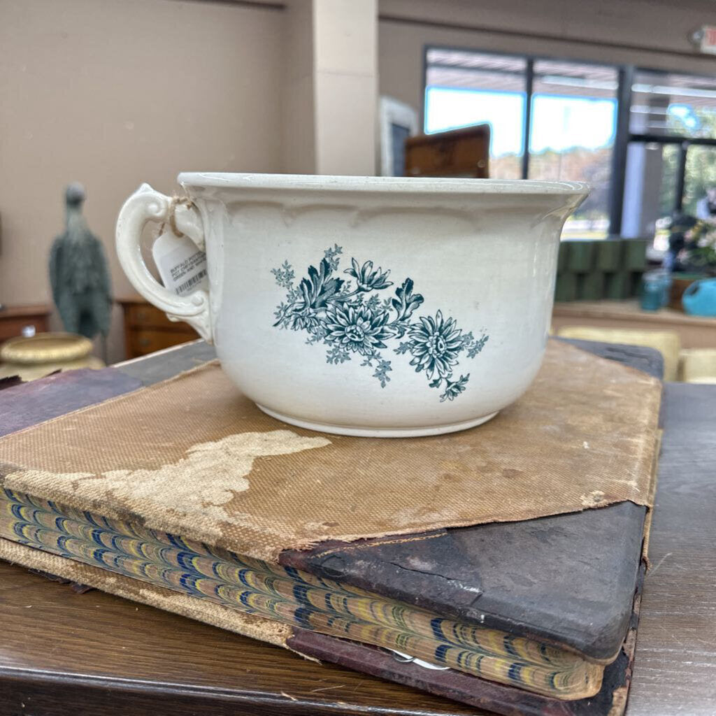 BUFFALO POTTERY CHAMBER POT CHRYSANTHEMUM PATTERN