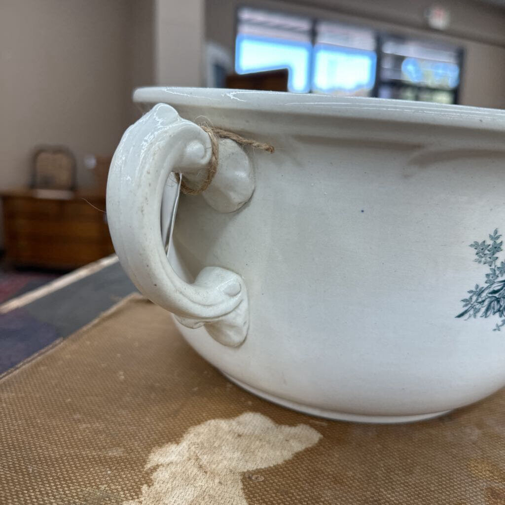 BUFFALO POTTERY CHAMBER POT CHRYSANTHEMUM PATTERN