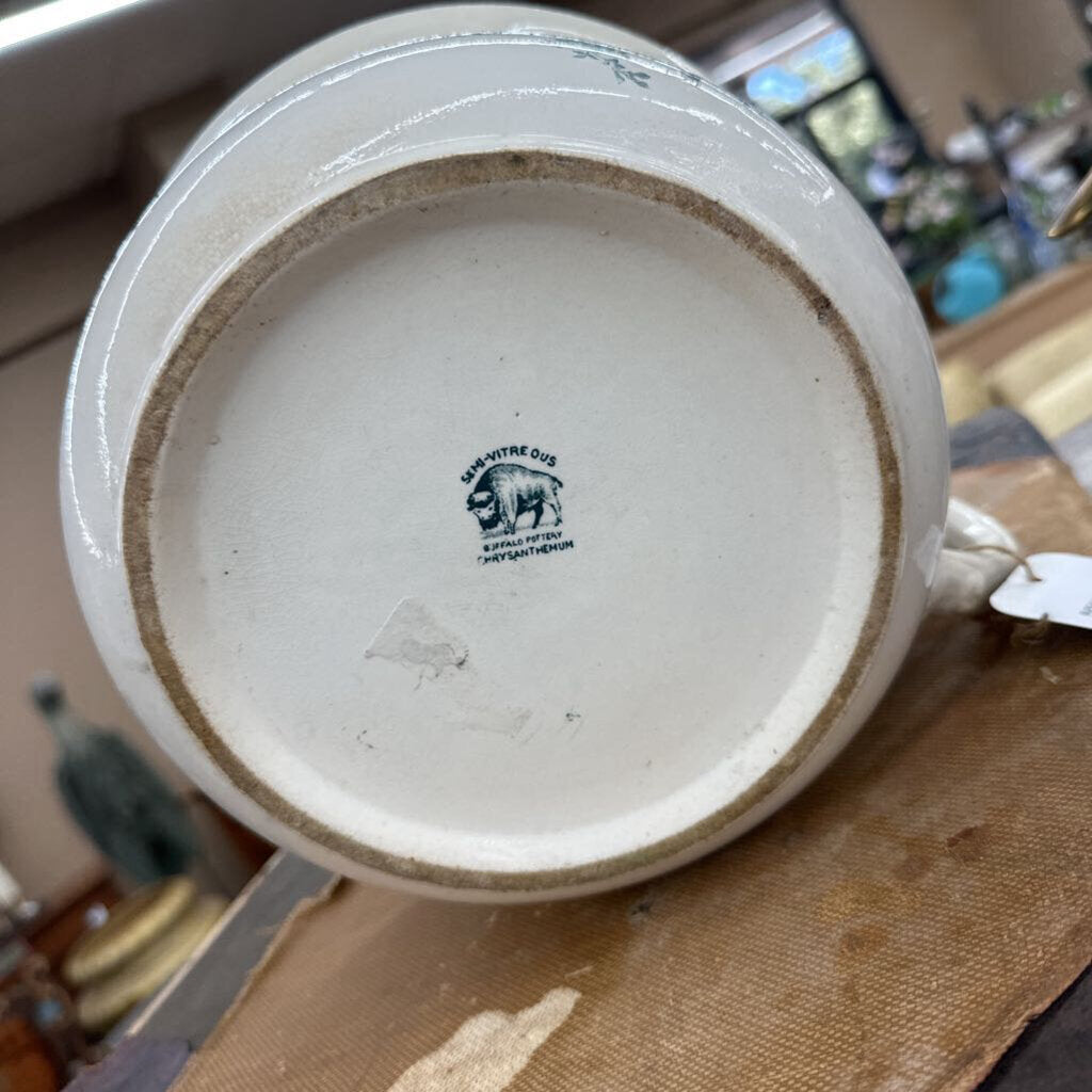 BUFFALO POTTERY CHAMBER POT CHRYSANTHEMUM PATTERN