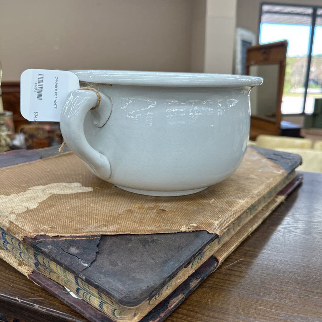 CHAMBER POT
