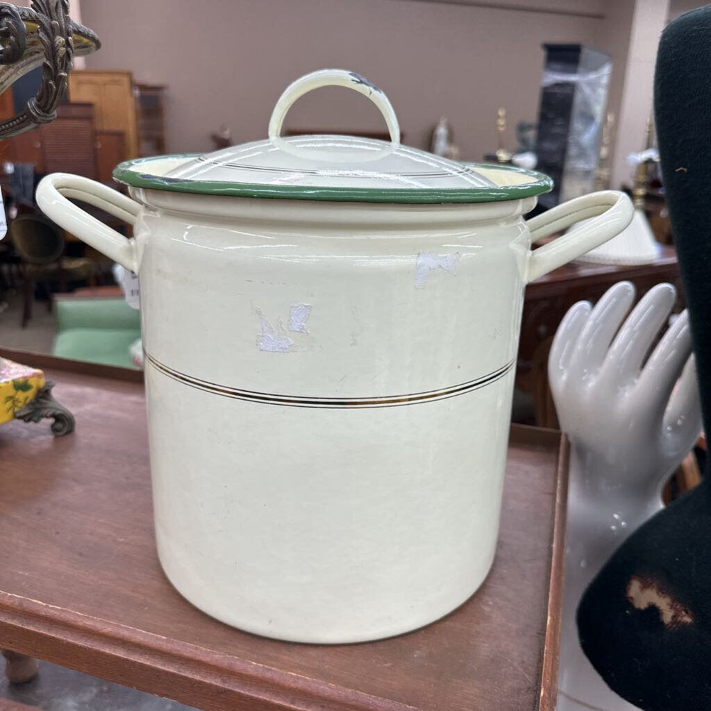 ENAMEL STOCKPOT