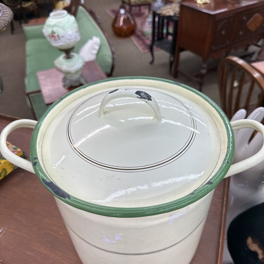 ENAMEL STOCKPOT