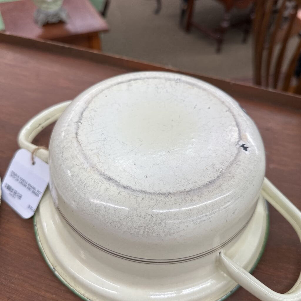 DOUBLE HANDLE ENAMEL POT WITH LID