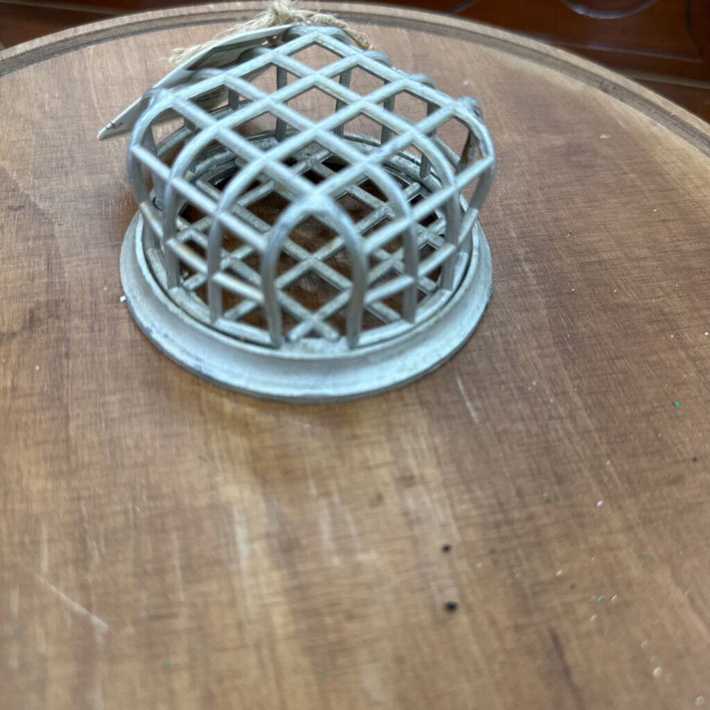 VINTAGE METAL CAGE FLOWER FROG
