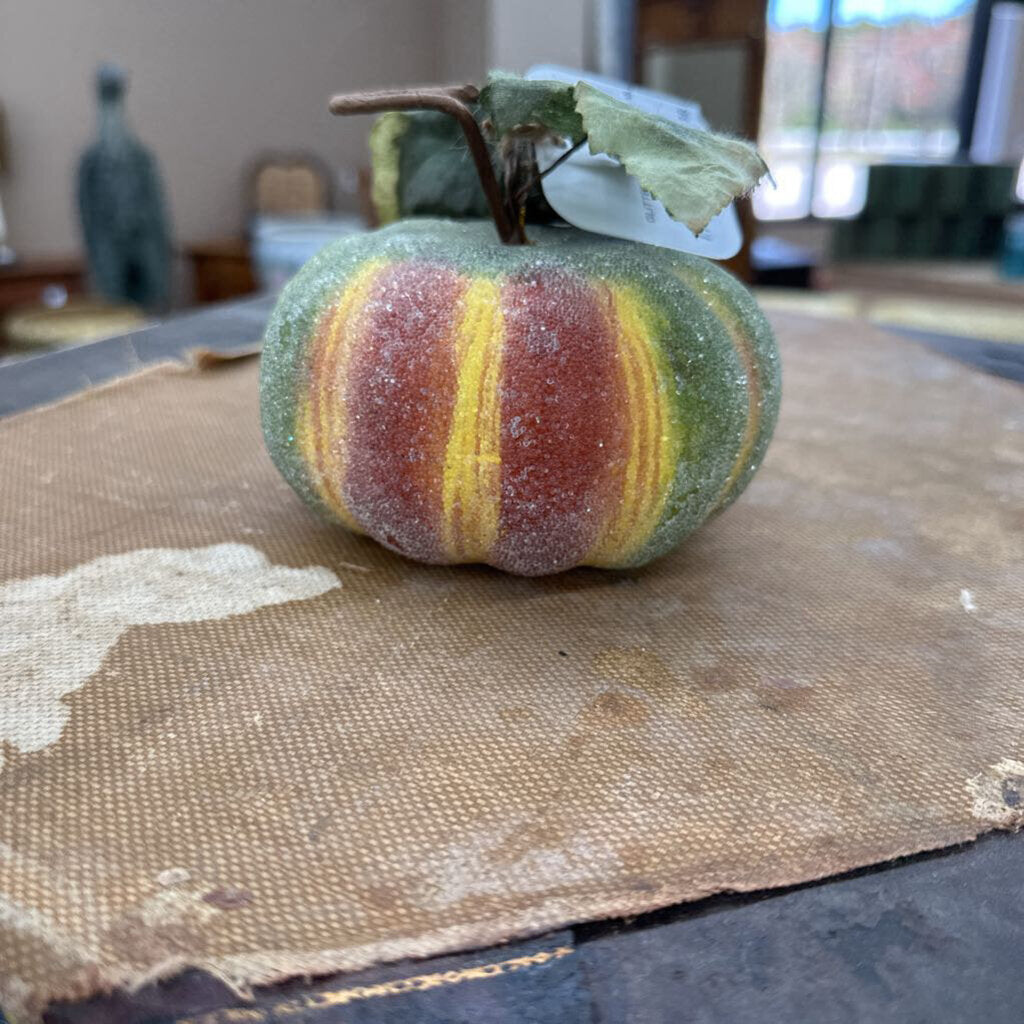 GLITTER STRIPED PUMPKIN