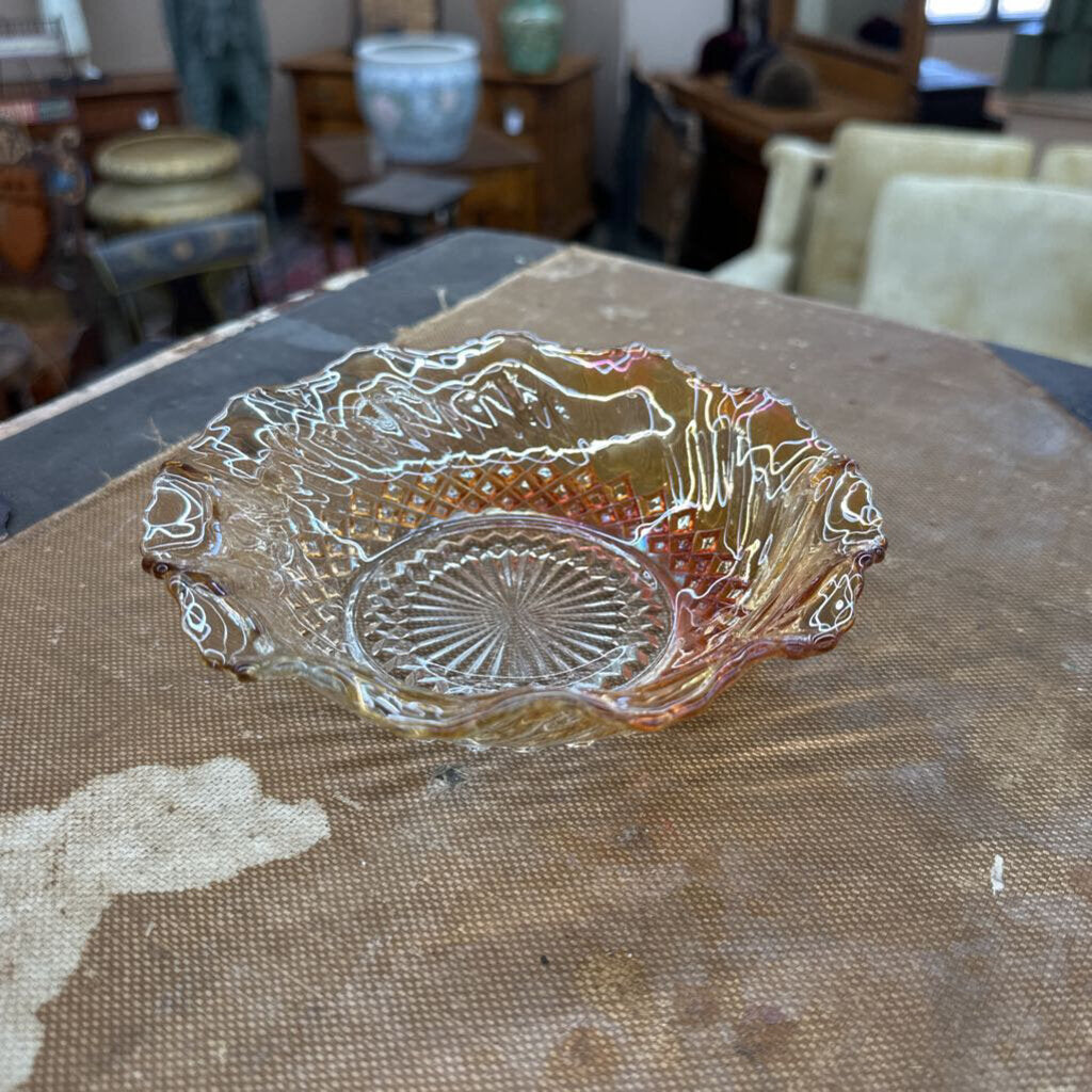 VINTAGE IMPERIAL CARNIVAL IRIDESCENT GLASS RUFFLED BOWL