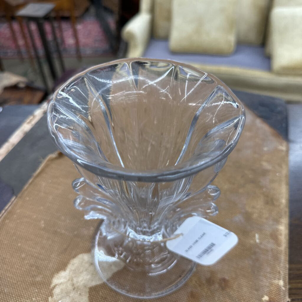 GLASS VASE