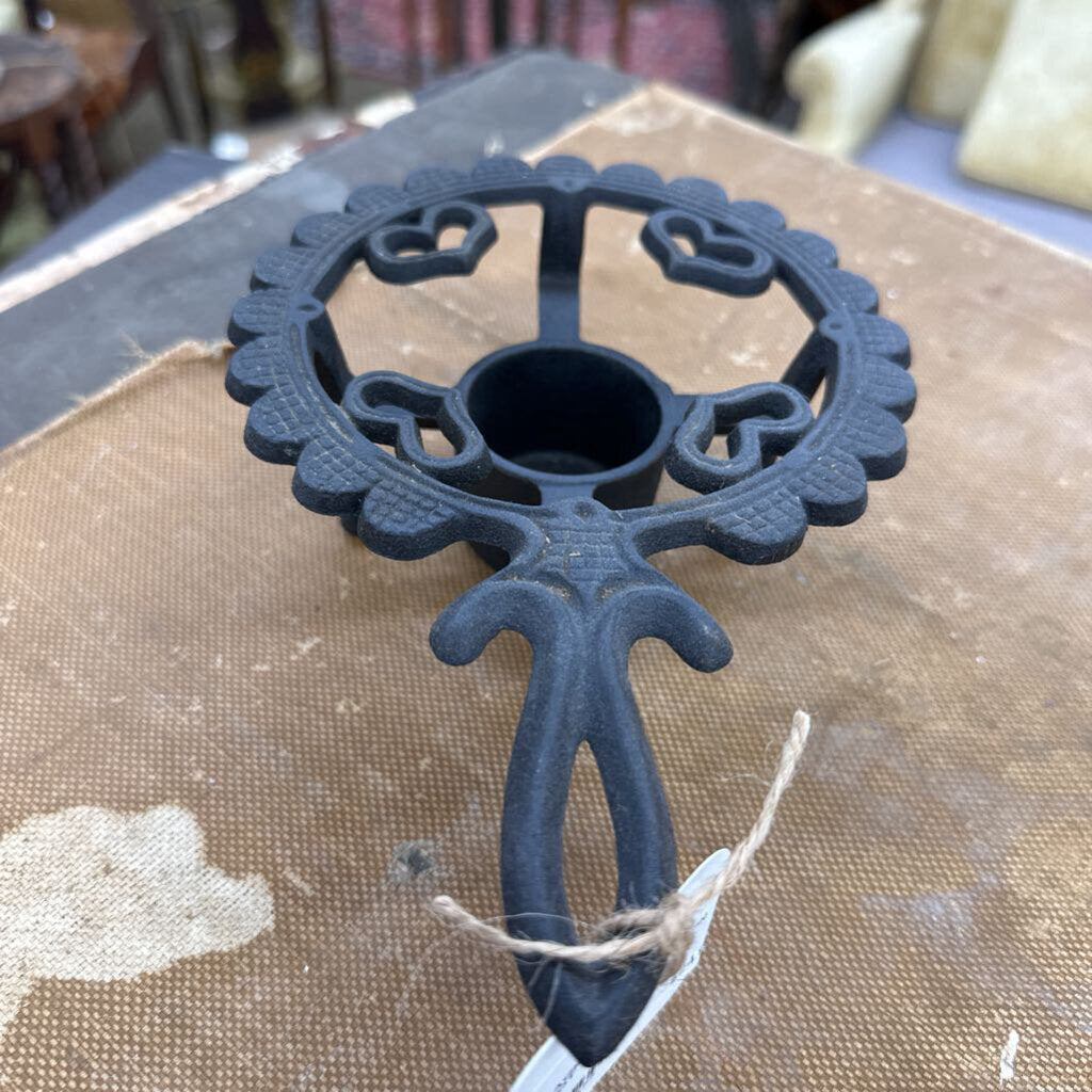 VINTAGE WILTON CAST IRON TEAPOT WARMER