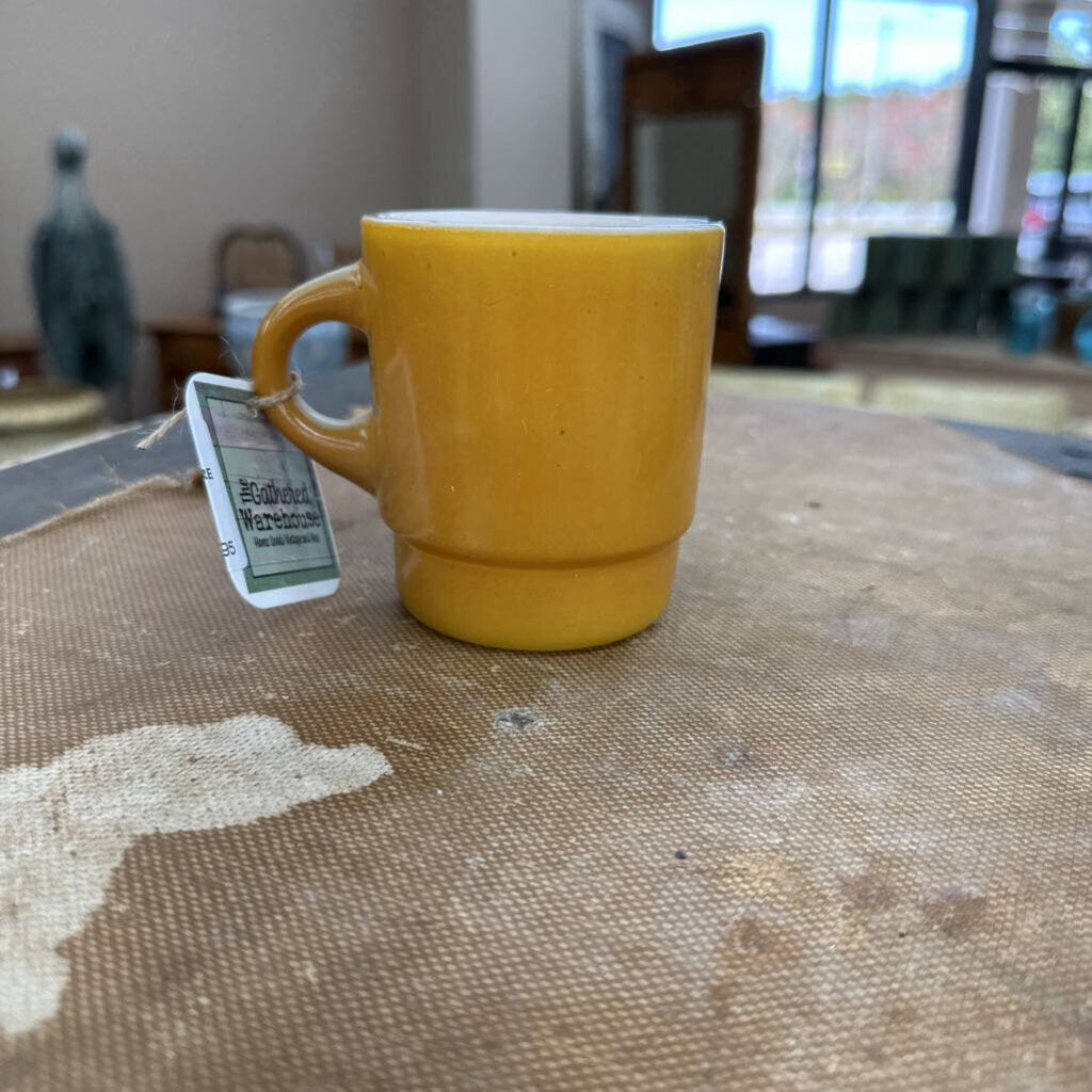 VINTAGE ANCHOR HOCKING FIRE KING C HANDLE MUG