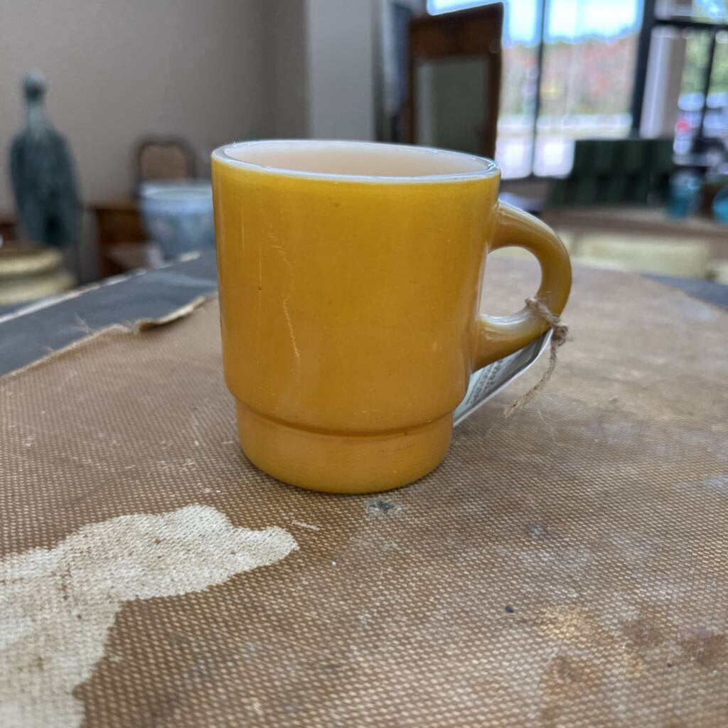 VINTAGE ANCHOR HOCKING FIRE KING C HANDLE MUG