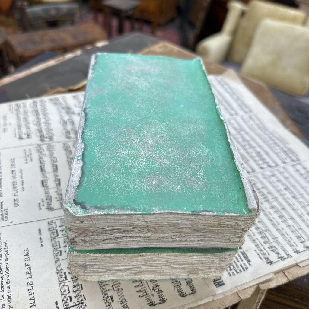 BOOK-SHAPED STORAGE BOX