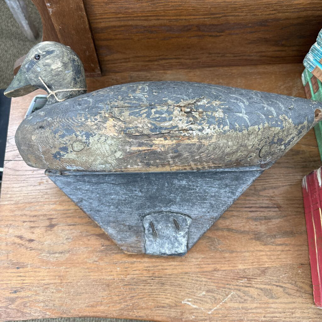 HAND CARVED DUCK DECOY
