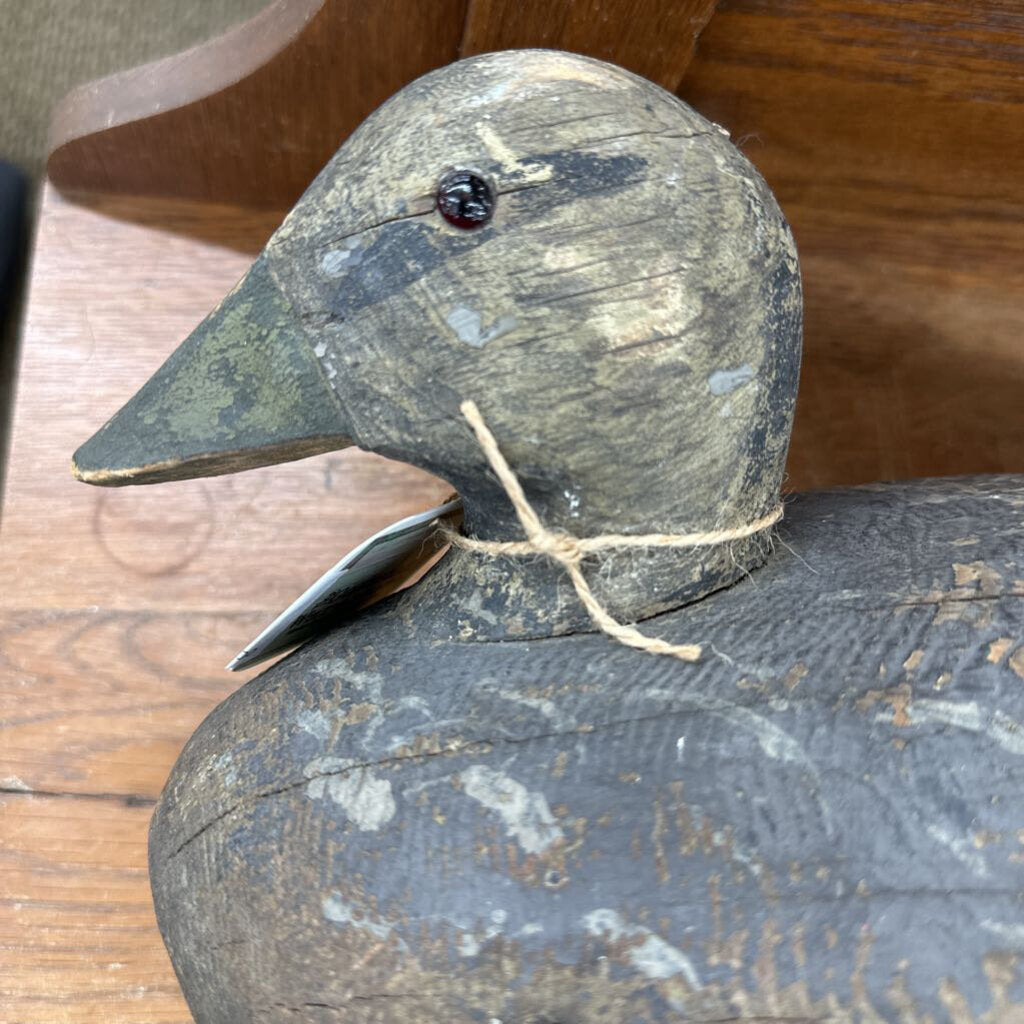 HAND CARVED DUCK DECOY