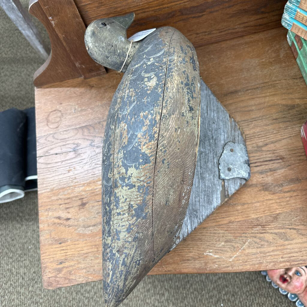 HAND CARVED DUCK DECOY