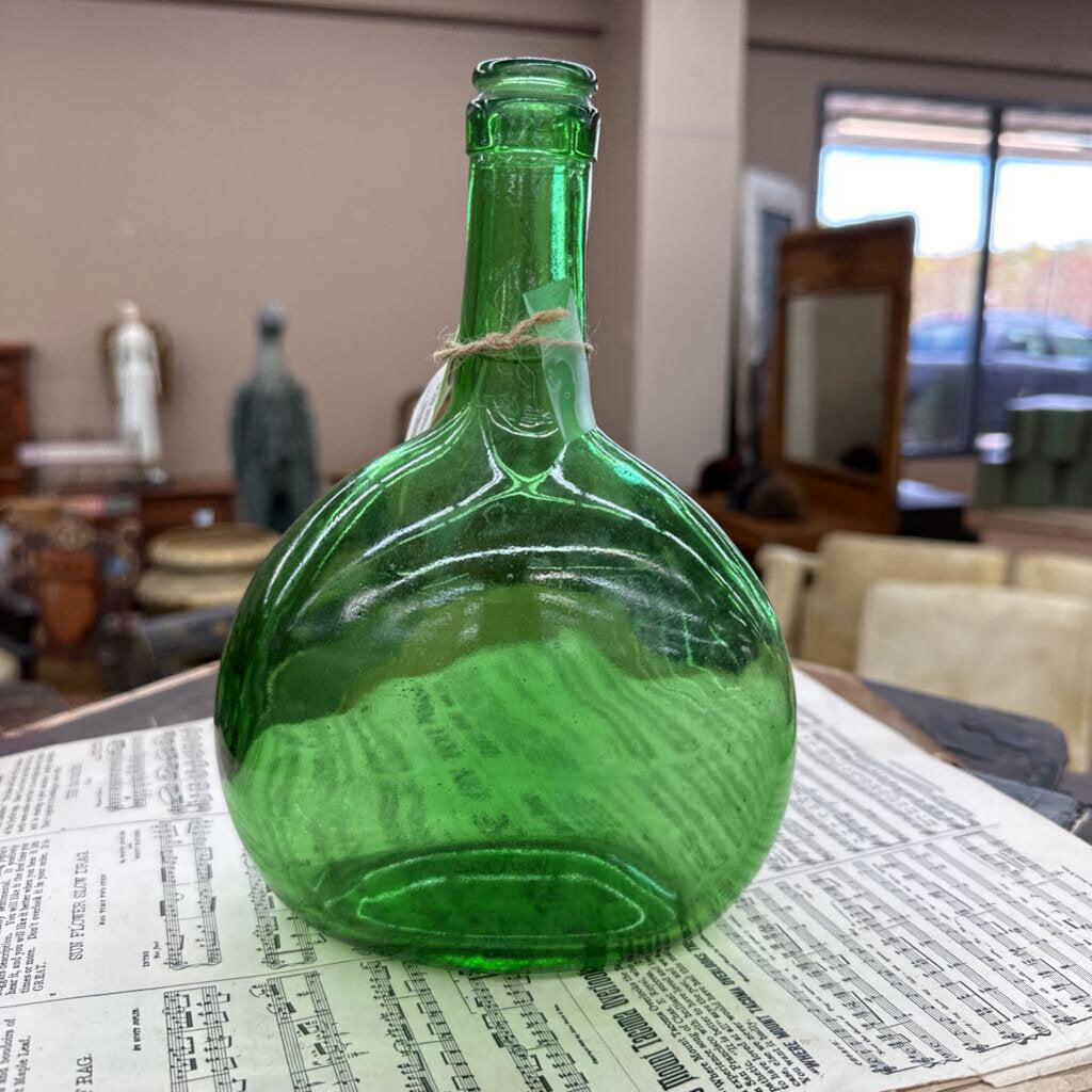 RETRO GLASS BOTTLE