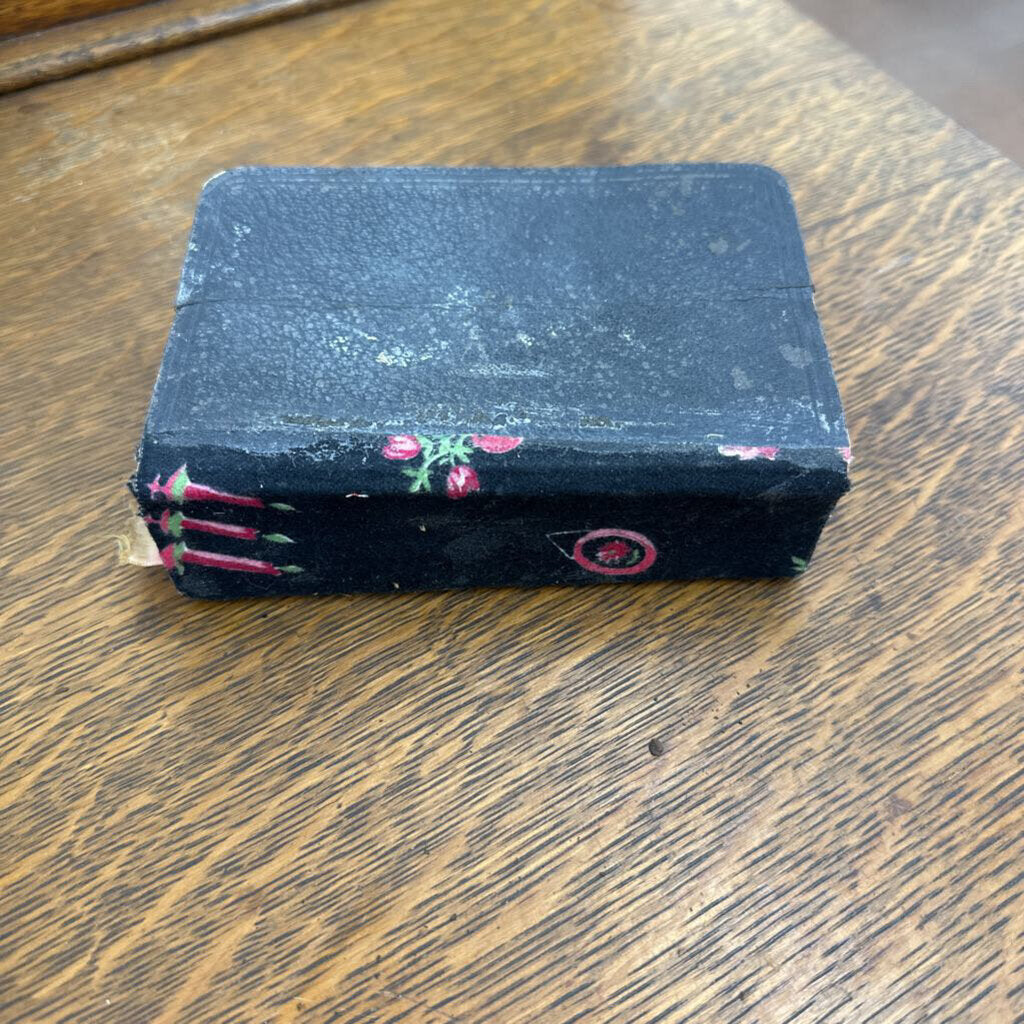 VINTAGE BIBLE