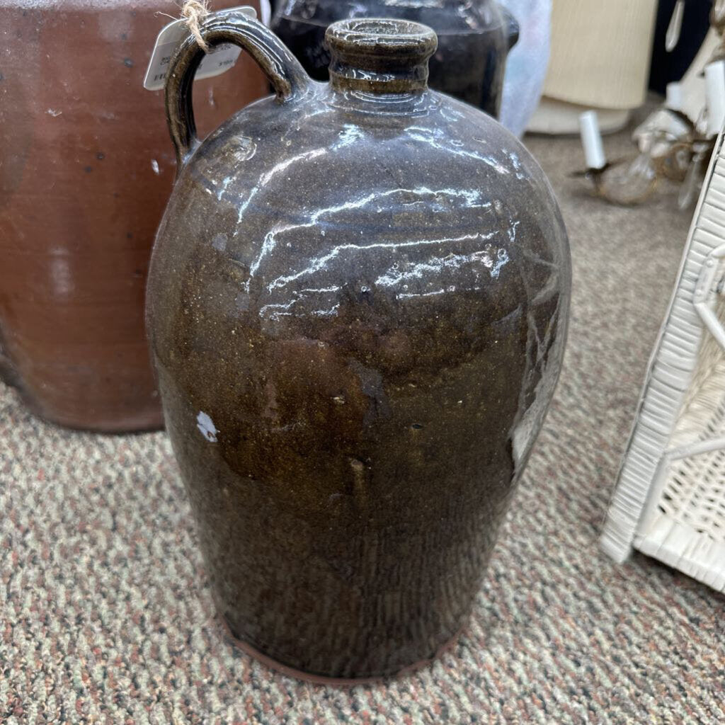 SIGNED POTTERY JUG BY CHESTER HEWELL