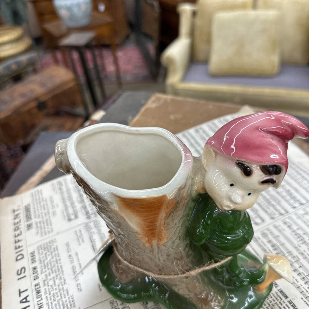 ROYAL COPLEY PIXIE ELF AND TREE STUMP PLANTER