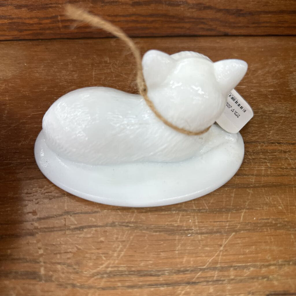 MILK GLASS WESTMORELAND CAT DISH LID