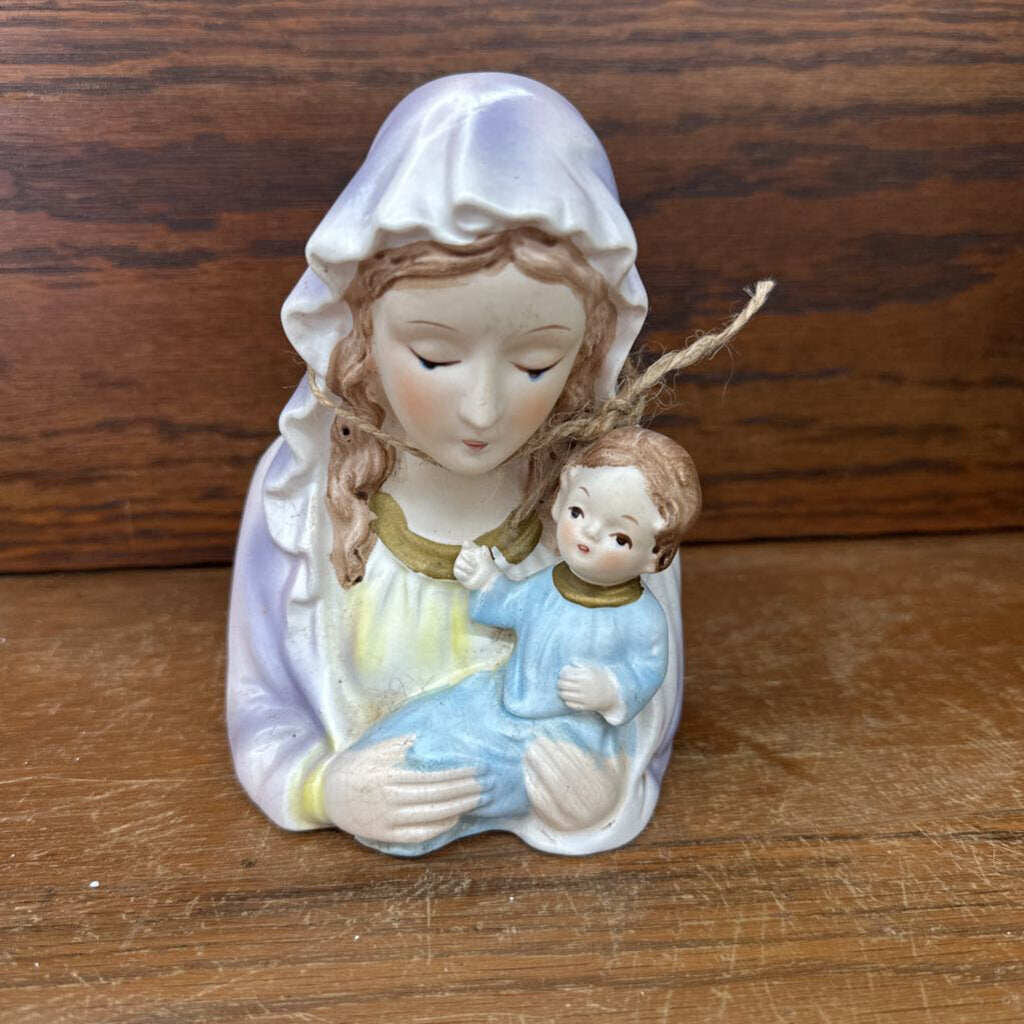 NAPCOWARE MADONNA AND CHILD CERAMIC PLANTER