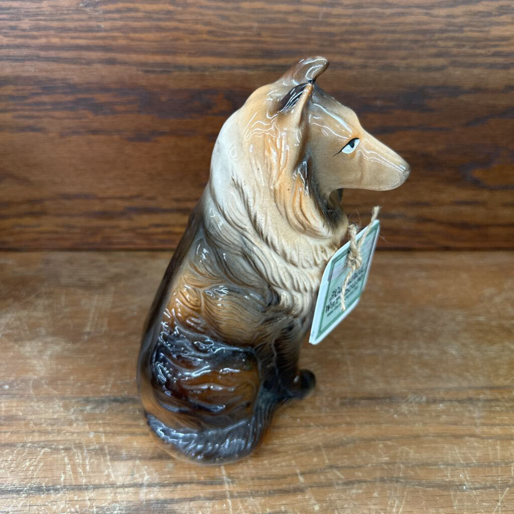 COLLIE/LASSIE DOG FIGURINE