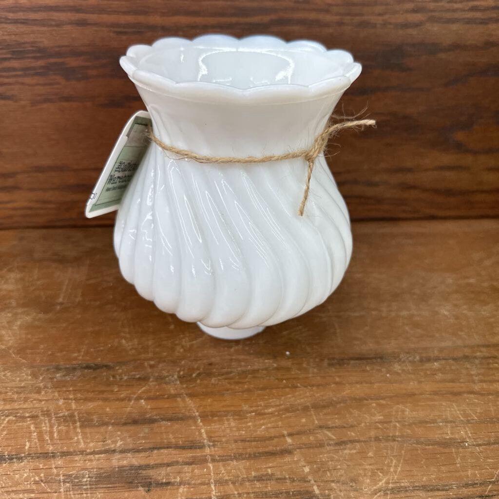 MILK GLASS SWIRL DESIGN HURRICANE SHADE
