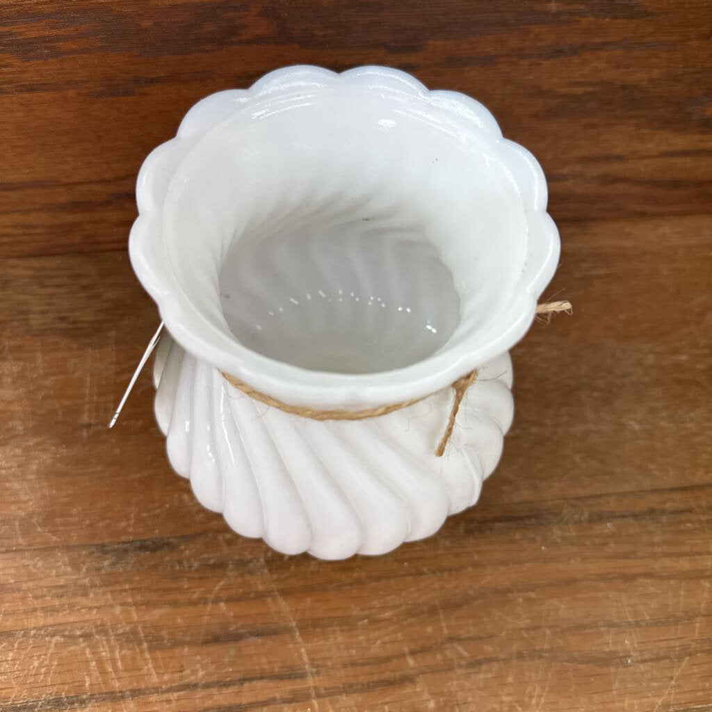 MILK GLASS SWIRL DESIGN HURRICANE SHADE