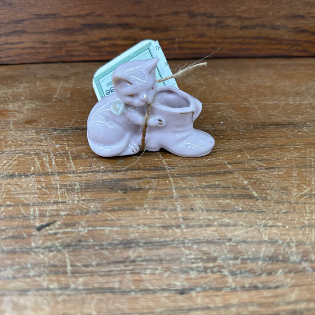 KITTEN WITH BOOT TOOTHPICK HOLDER FROM JAPAN