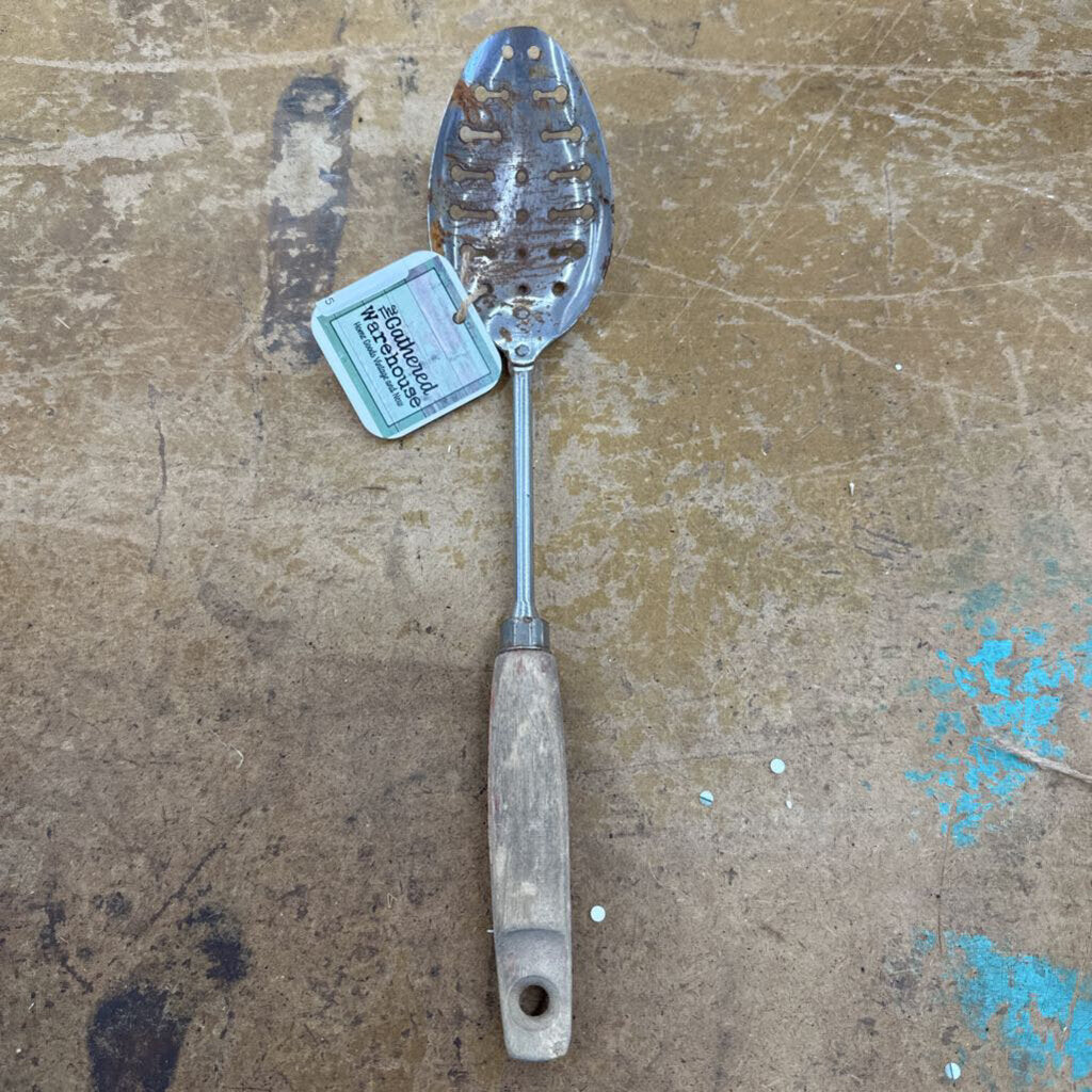 WOODEN HANDLE SLOTTED SPOON