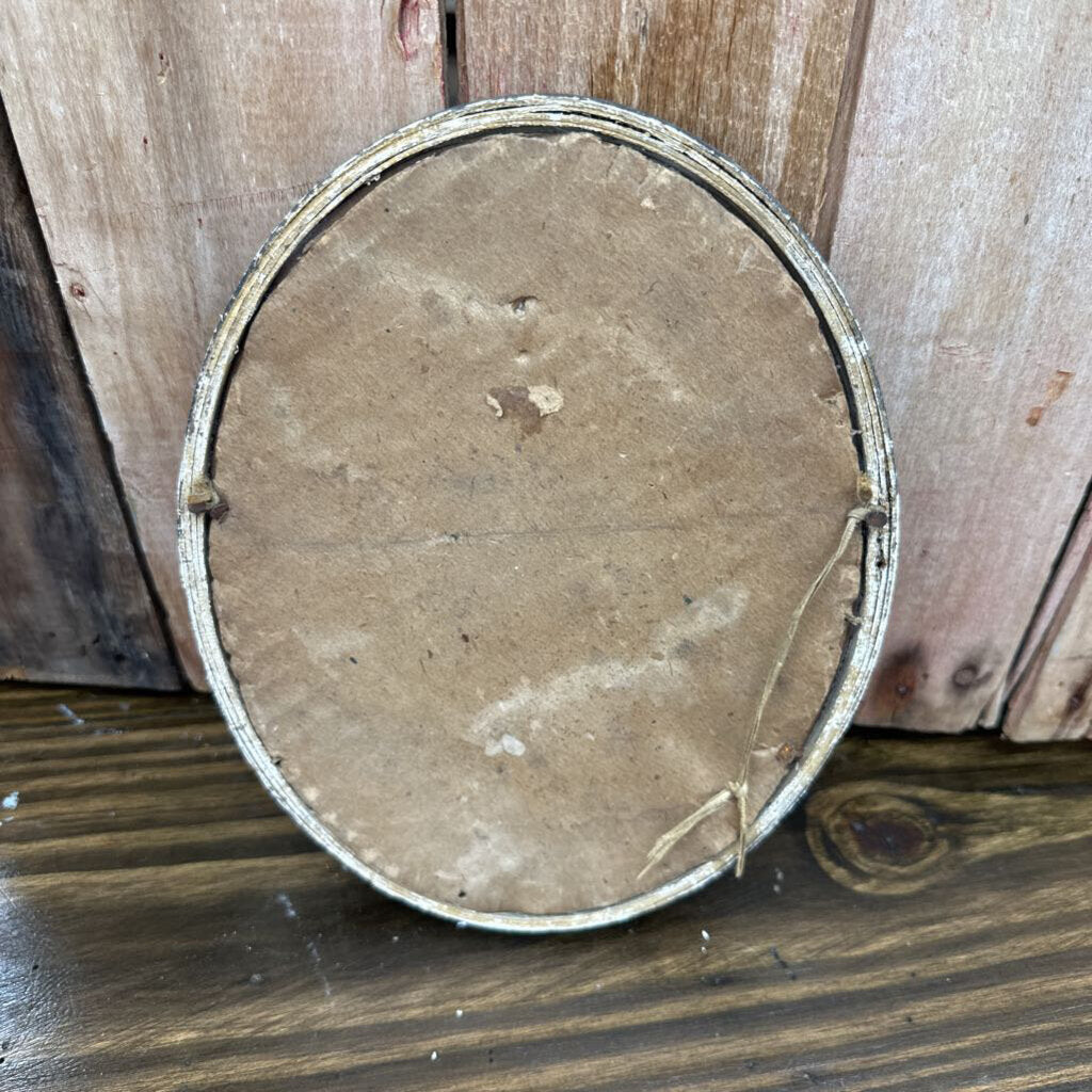 VICTORIAN ERA CAMEO PORTRIAT IN OVAL FRAME