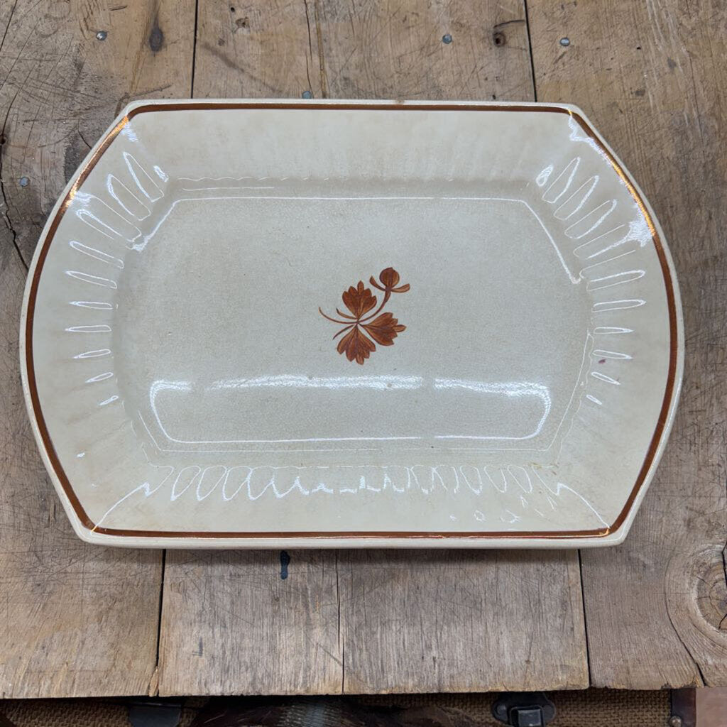 IRONSTONE TEA LEAF PLATTER, CIRCA 1891-1914