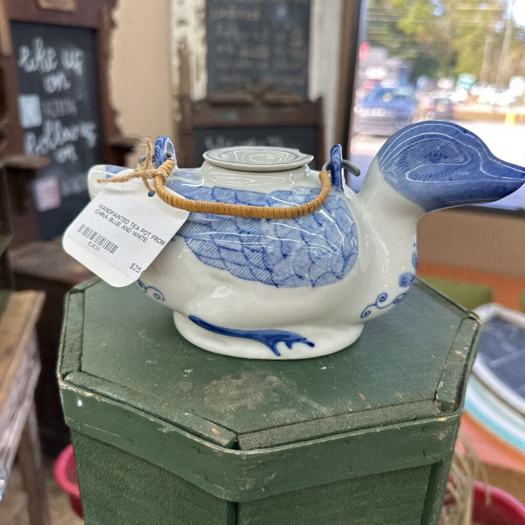 HANDPAINTED TEA POT FROM CHINA