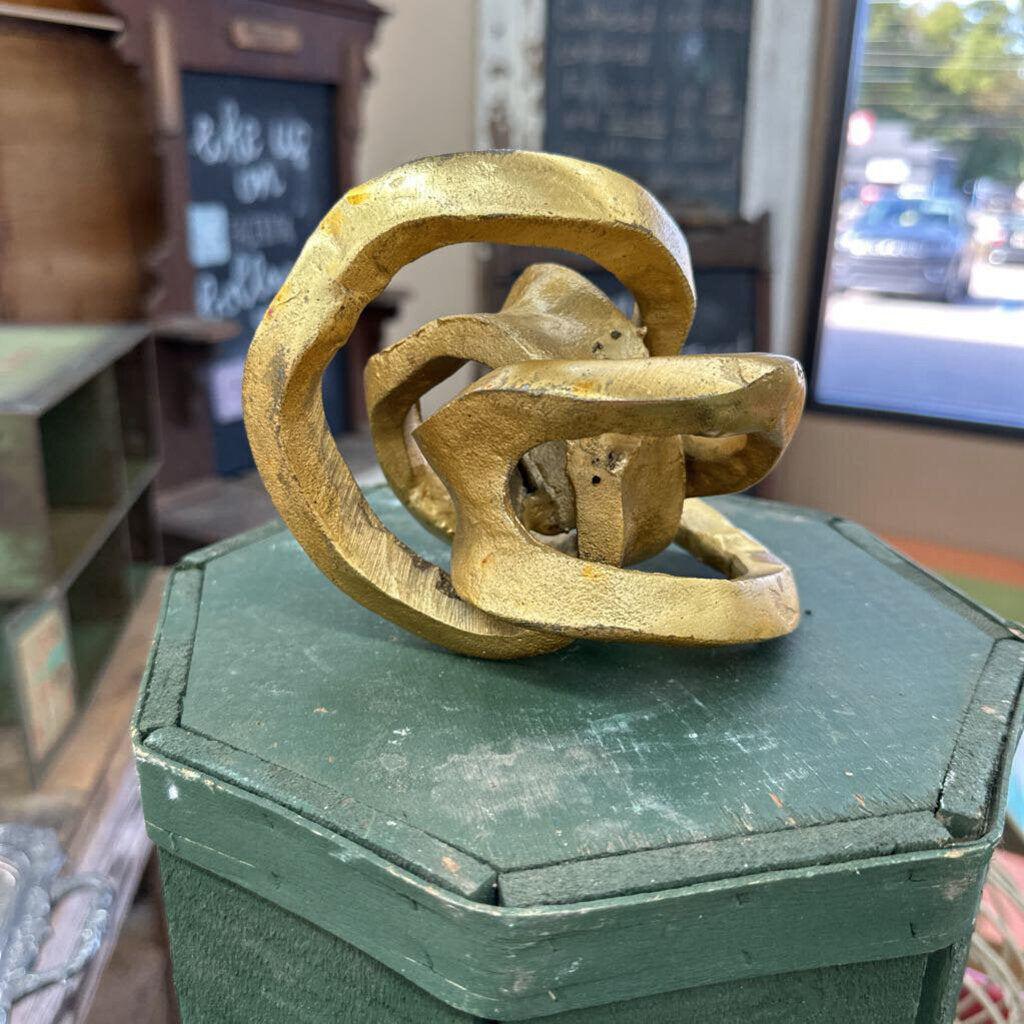 METAL KNOT