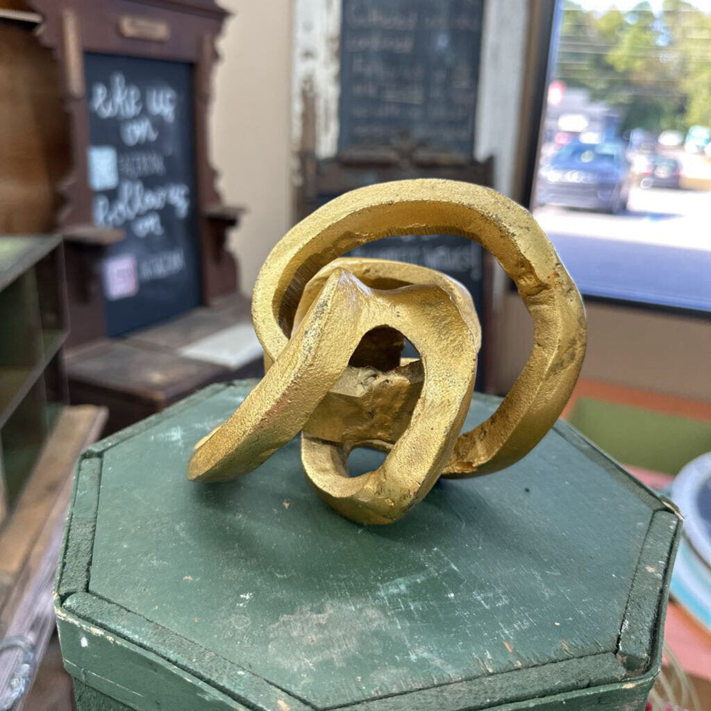 METAL KNOT