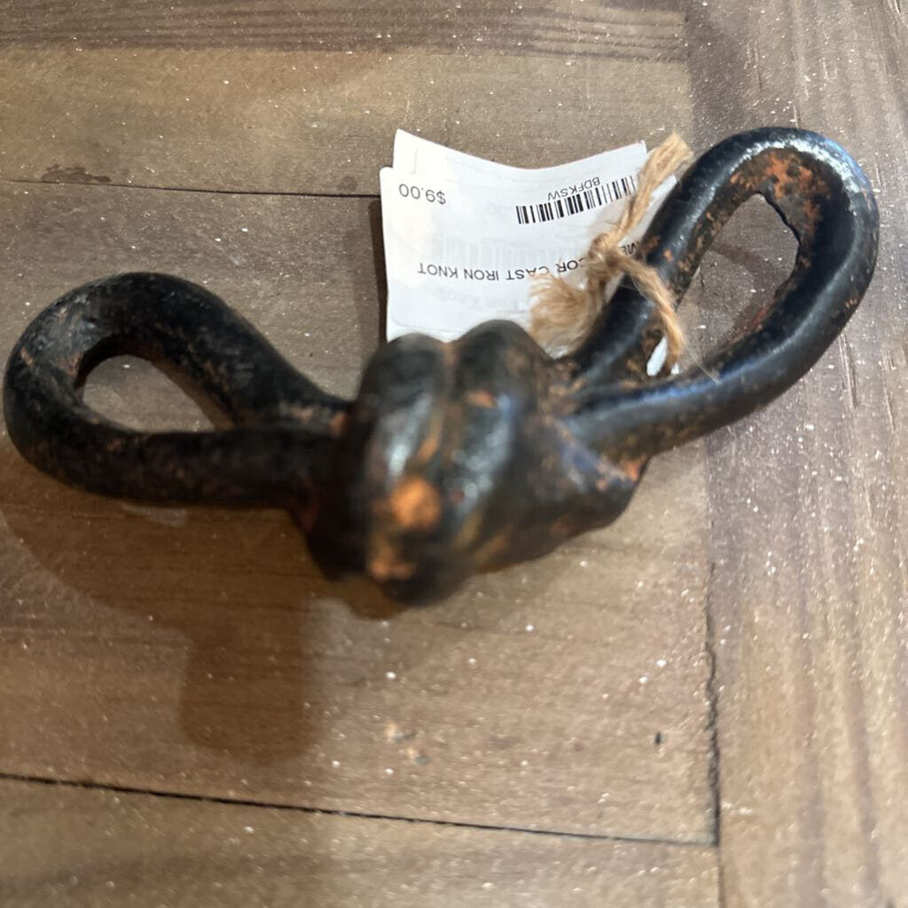 CAST IRON KNOT