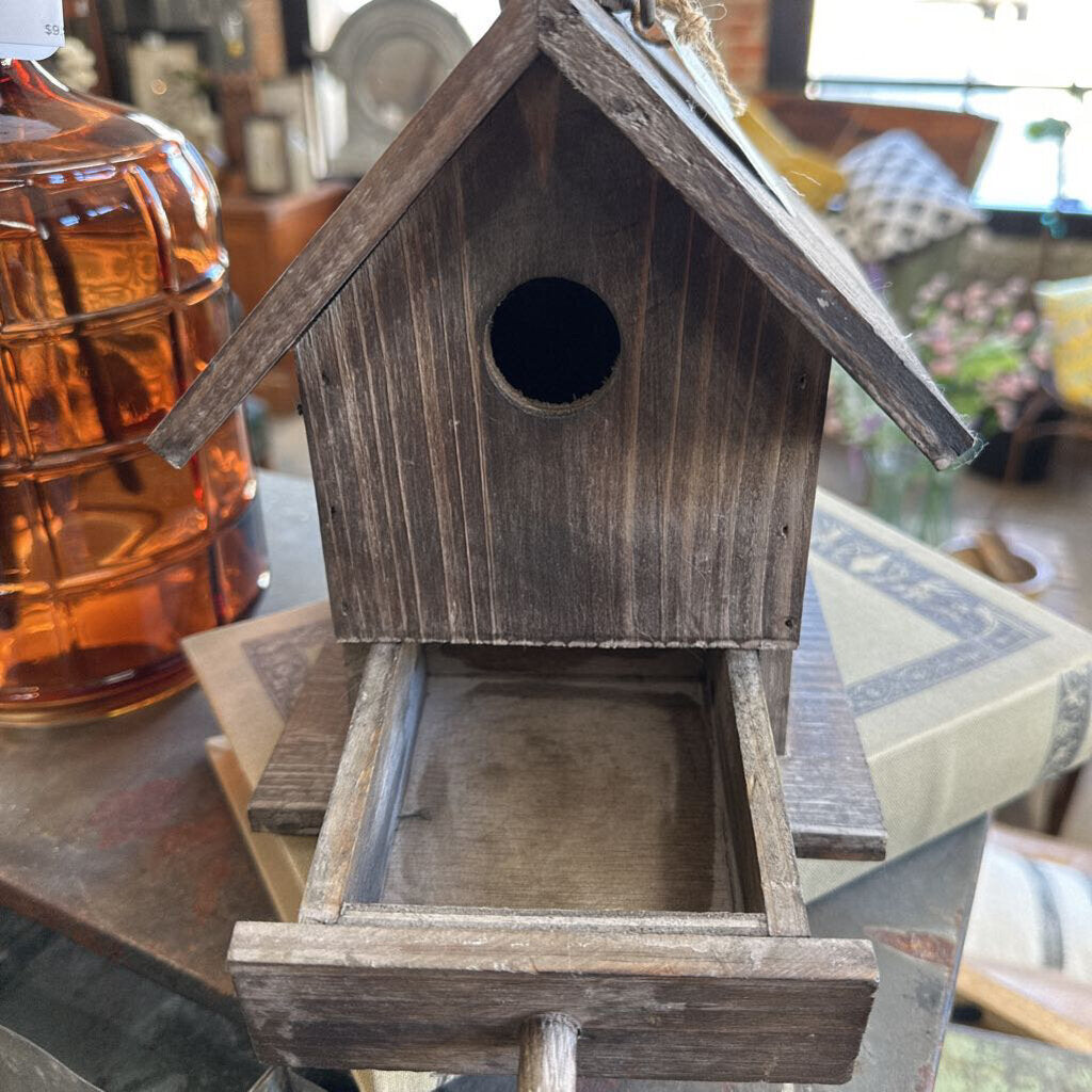 RUSTIC BIRDHOUSE WITH DRAWER