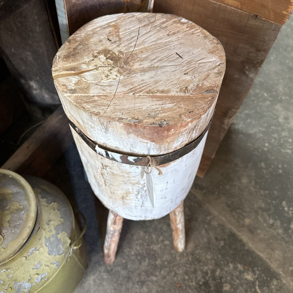 LOG STOOL