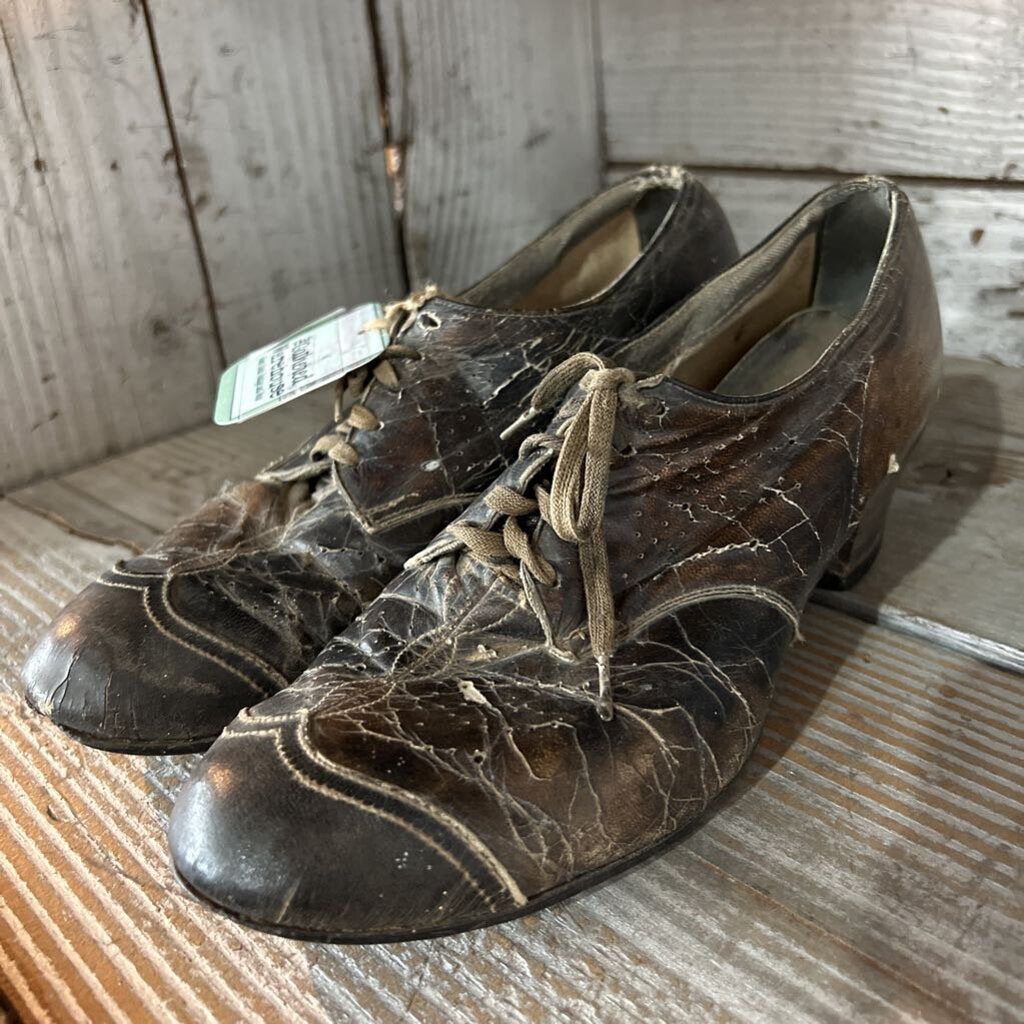 WOMEN’S VICTORIAN SHOES