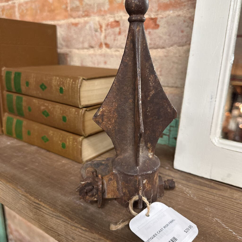 CAST IRON FINIAL