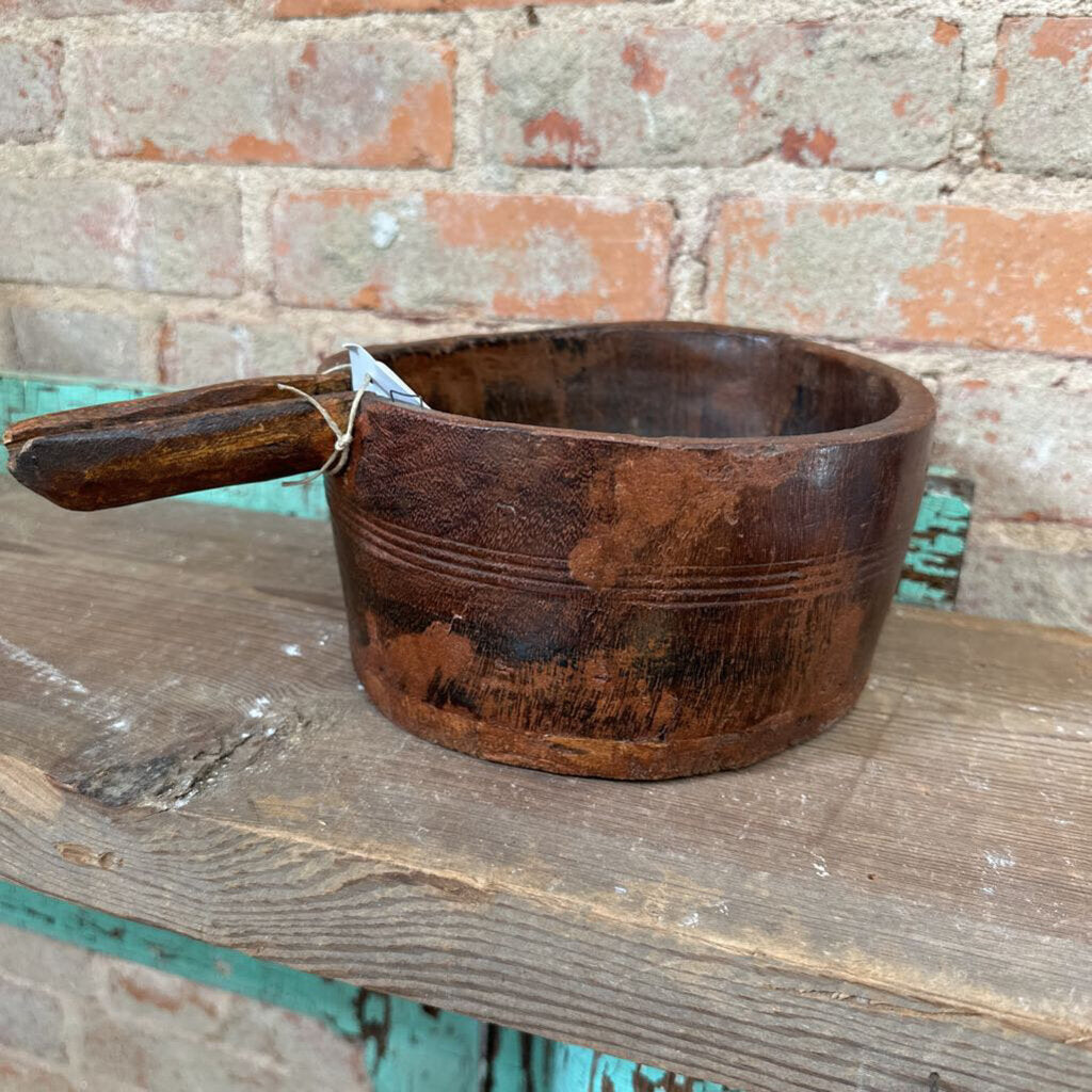 PRIMITIVE OIL POT