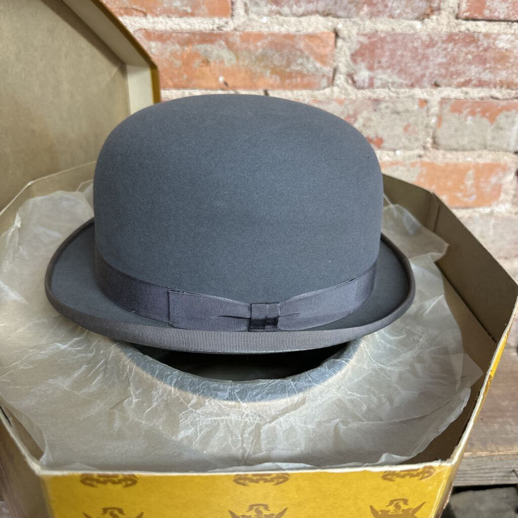 KNOXSUPERFINE CHILD'S RIDING HAT WITH BOX CIRCA 1940