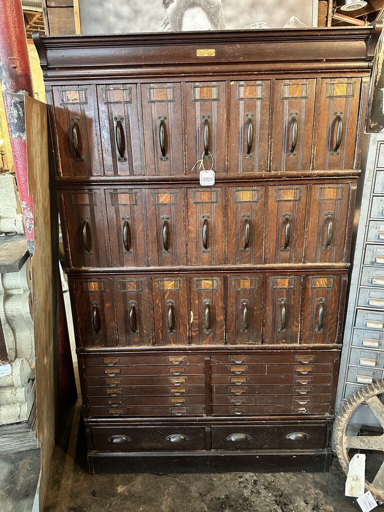 GLOBE WERNICKE CABINET