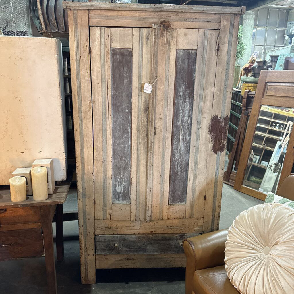 STORAGE CABINET WITH DRAWER