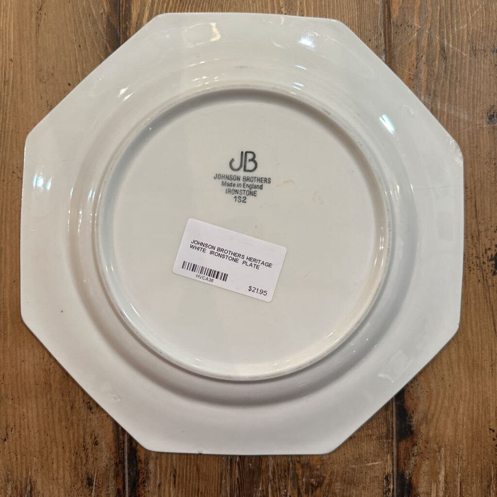 JOHNSON BROTHERS HERITAGE WHITE IRONSTONE PLATE