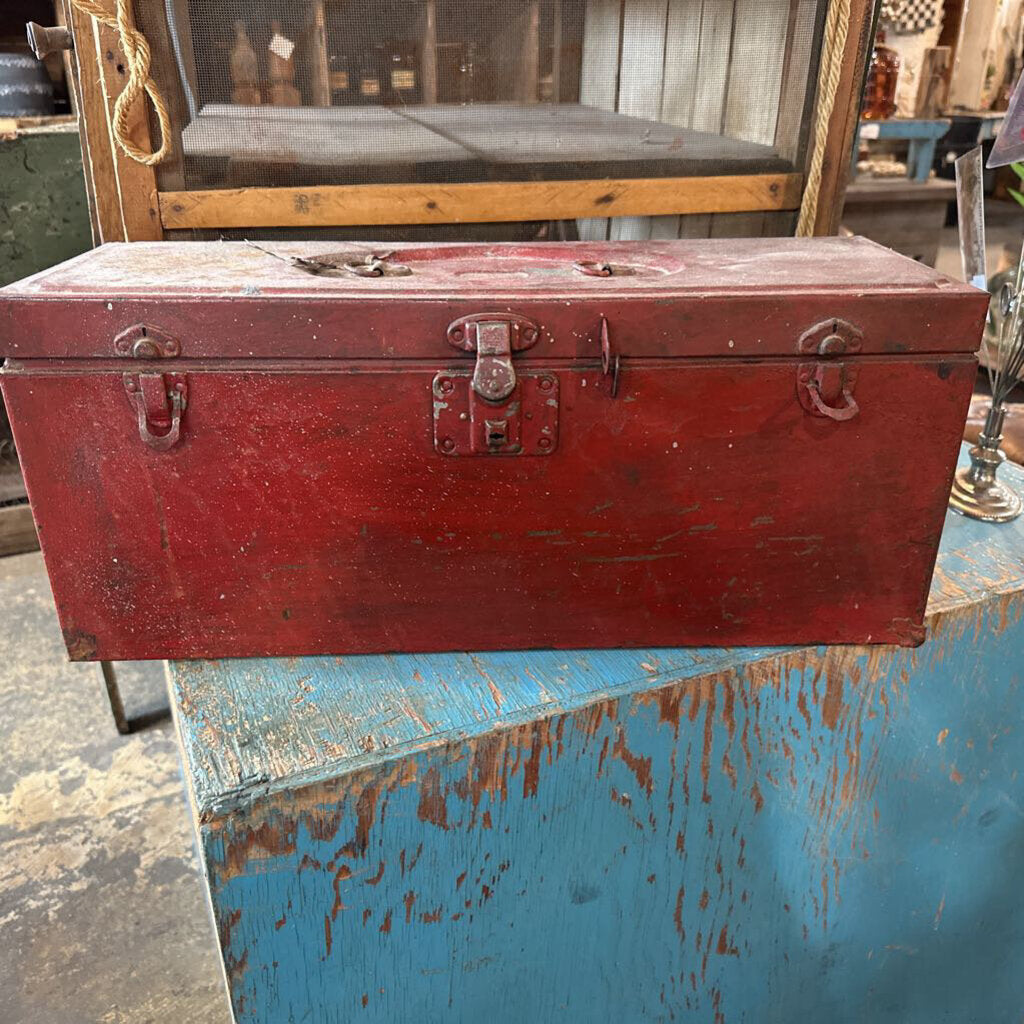 METAL TOOLBOX