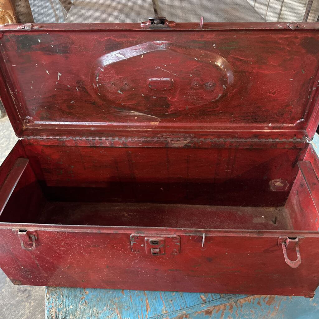 METAL TOOLBOX